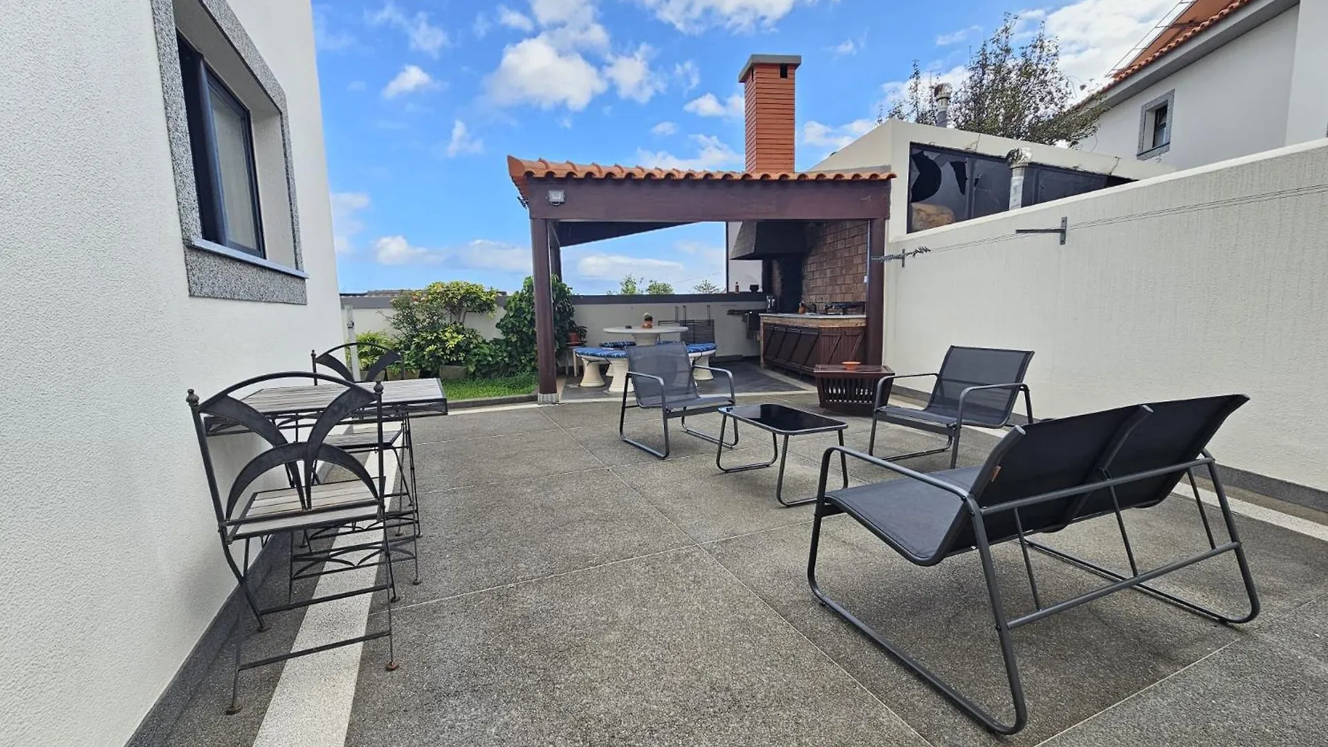 Villa Dos Saltos - Sea View, Parking, Ac & Barbecue Funchal  Funchal (Madeira)